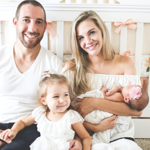 ✨✨ Meet your Posher, Elise ✨✨ - Picture 5 of 8